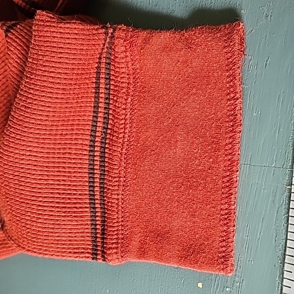 Urban pipeline mens long sleeve shirt waffle fabric. Rust with black stripes. Lg - Picture 4 of 5